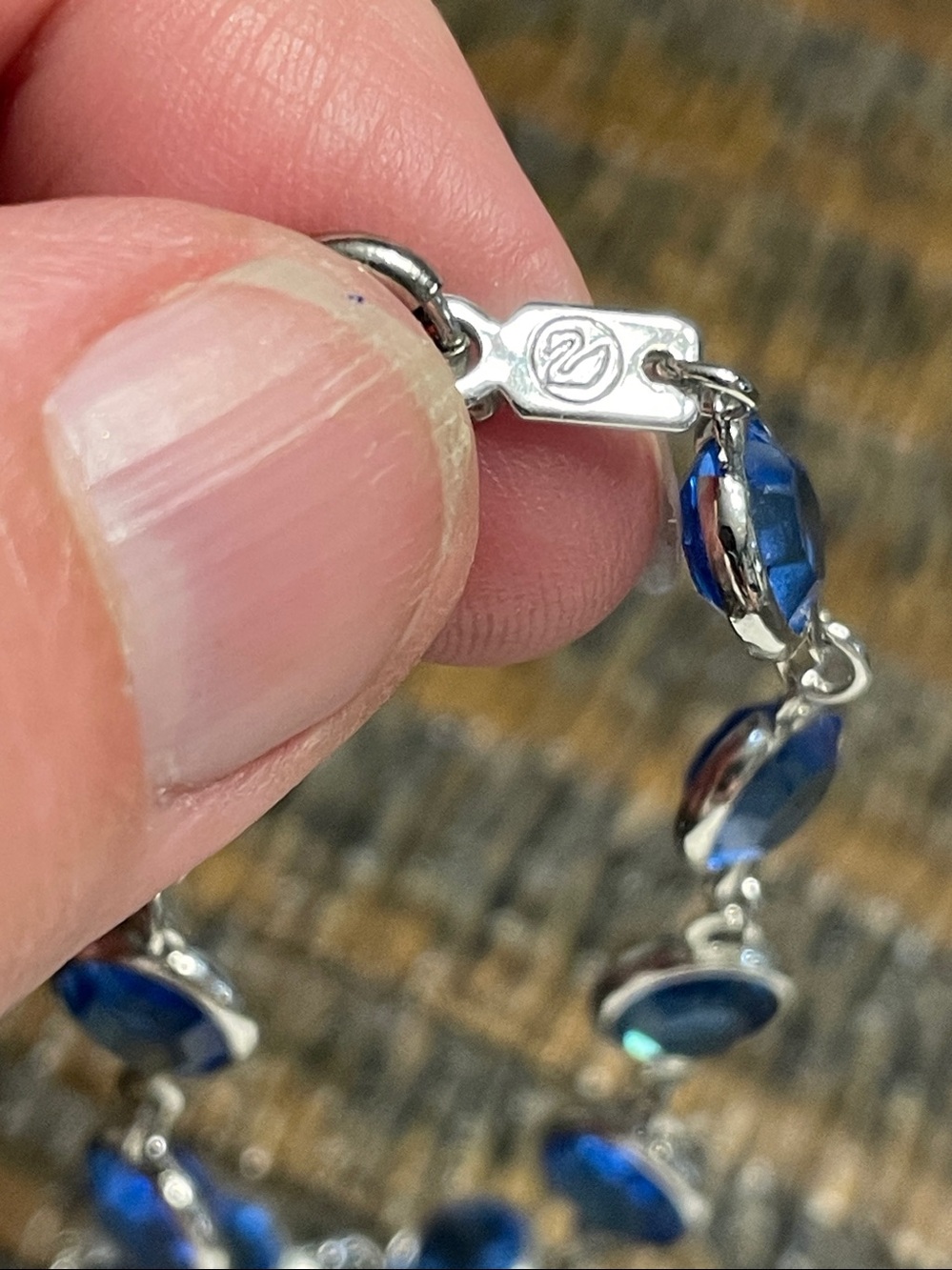 Authentic Swarovski Blue Crystal Bezel Link Bracelet Rhodium Plated Swan Logo - Picture 3 of 3